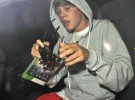 Justin Bieber quiere pasar inadvertido en la presentación de Halo Reach de Xbox