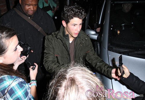 Nick Jonas y Samantha Barks, de nuevo juntos en Londres