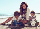 Jennifer López posa ideal con sus hijos para Gucci
