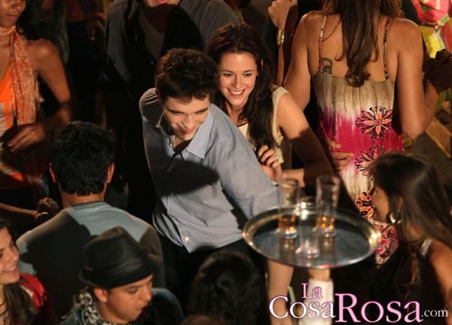 Robert Pattinson y Kristen Stewart, ¿demasiado fogosos para Amanecer?