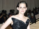 Kristen Stewart se lesiona y Robert Pattinson irá solo a los Oscar