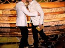 Censuran un beso de Javier Bardem y Josh Brolin en los Oscars 2011