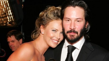 Se confirma la relación entre Keanu Reeves y Charlize Theron