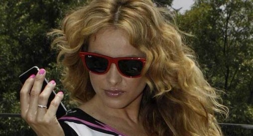 Paulina Rubio se libra de la cárcel por ser madre