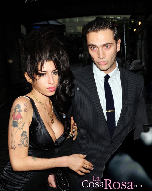 Amy Winehouse se había comprometido con Reg Traviss