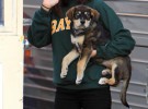 Justin Bieber y Selena Gomez adoptan un perro