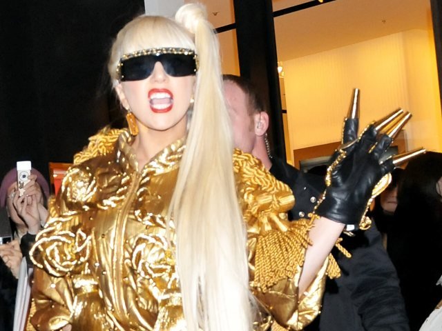 Lady Gaga, su asistente le interpone una demanda por impagos