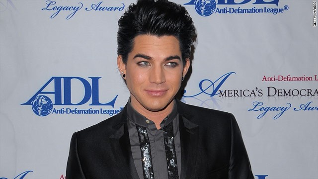 Adam Lambert aclara el altercado con su novio