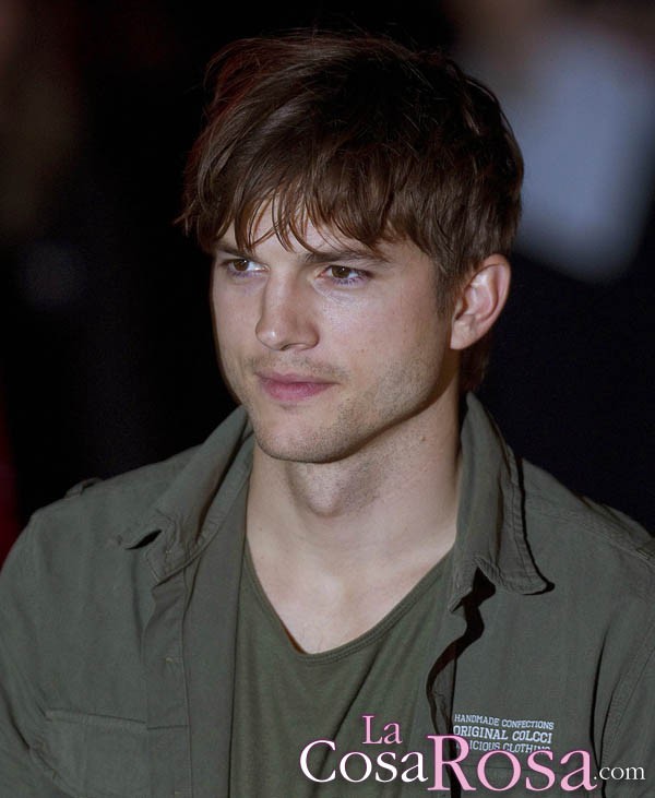 Ashton Kutcher, preocupado por Demi Moore