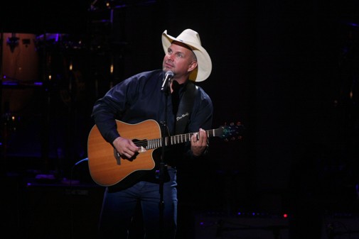 Garth Brooks denuncia a un hospital de Oklahoma