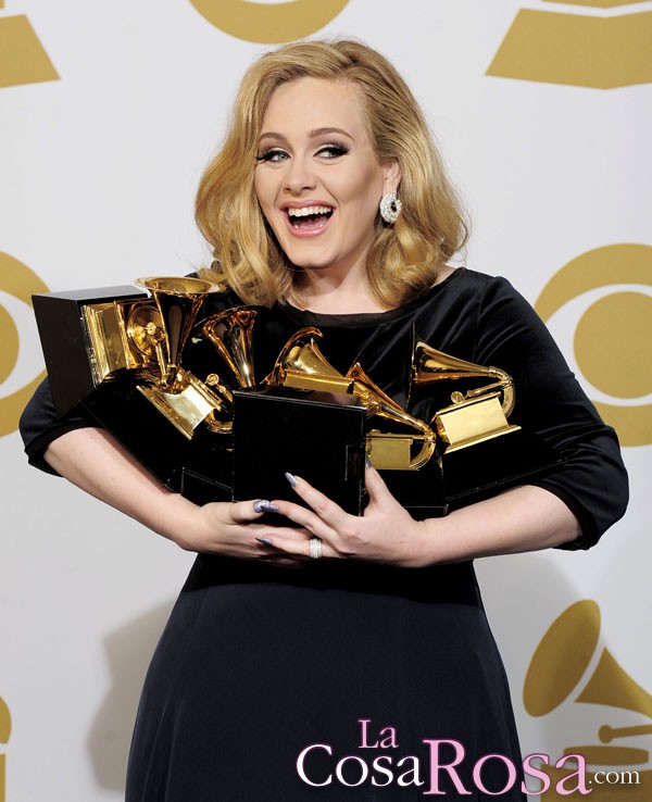 Adele piensa en retirarse para mantener una relación duradera