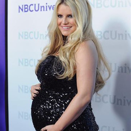 Jessica Simpson comenta su embarazo con humor