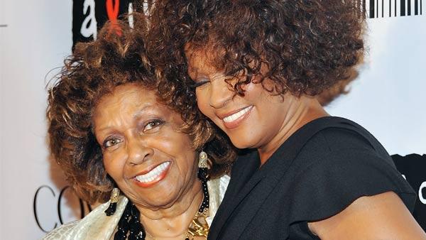 Cissy Houston acusada de rentabilizar la muerte de Whitney