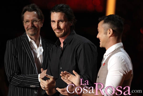 Christian Bale, emocionado por el tributo a Heath Ledger en los MTV Movie Awards 2012