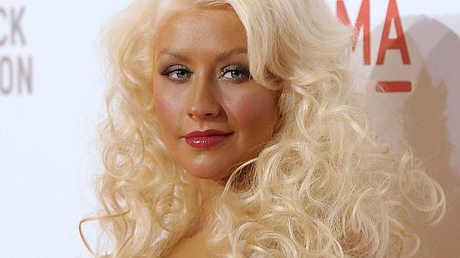 Christina Aguilera no quiere hacer las paces con sus abuelos