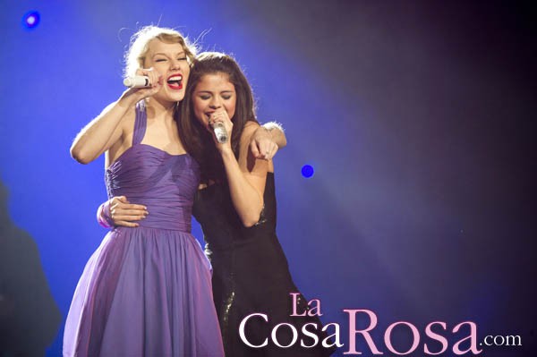 Selena Gomez quiere trabajar con Taylor Swift para hacer algo distinto