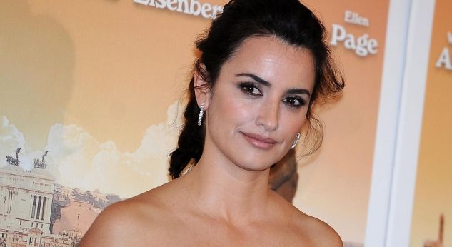 Penélope Cruz luce barriguita en Nueva York