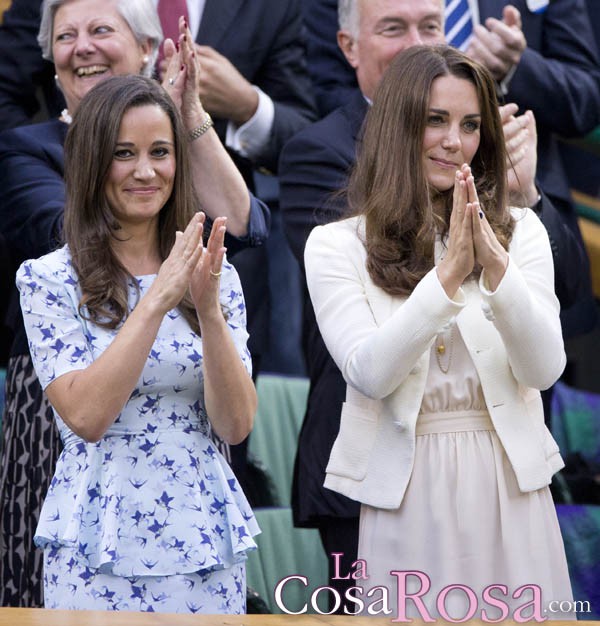 Kate y Pippa Middleton disfrutan de la final masculina de Wimbledon