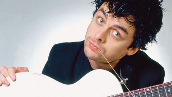 Billie Joe Armstrong (Green Day) vuelve a Los Ángeles tras ser hospitalizado en Italia