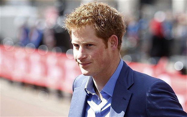 Prince Harry, habla una joven presente en su juerga en Las Vegas