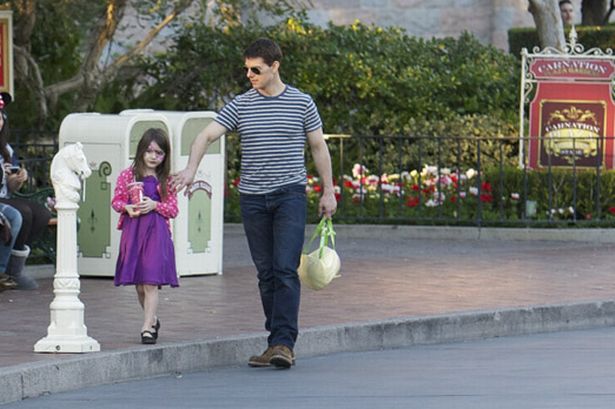 Tom Cruise pasará las navidades con su hija Suri