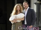 Blanca Cuesta y Borja Thyssen presentan a su hijo Enzo