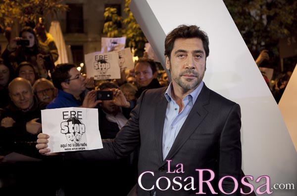 Javier Bardem muestra su lado más solidario en el estreno de su película