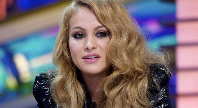 Paulina Rubio acusada de golpear a su asistente