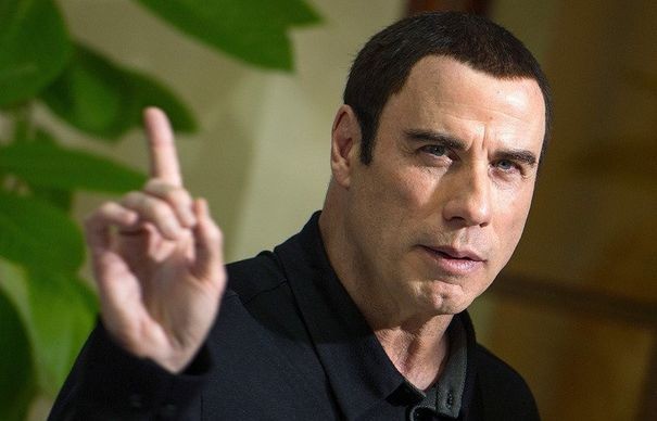 John Travolta es denunciado por uno de sus amantes