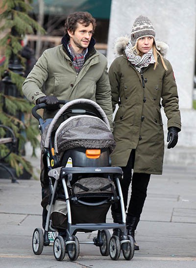 Claire Danes y Hugh Dancy se estrenan como padres