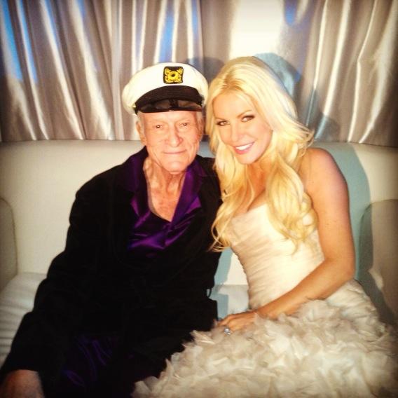 Hugh Hefner y Crystal Harris se casan en la mansión Playboy