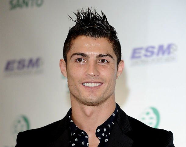 Cristiano Ronaldo es perseguido por la policía en Madrid