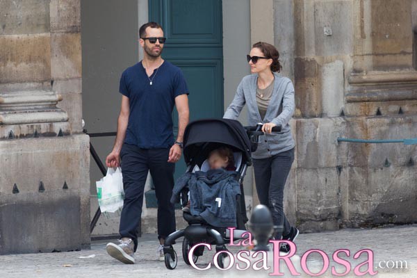 Natalie Portman se muda con su familia a París