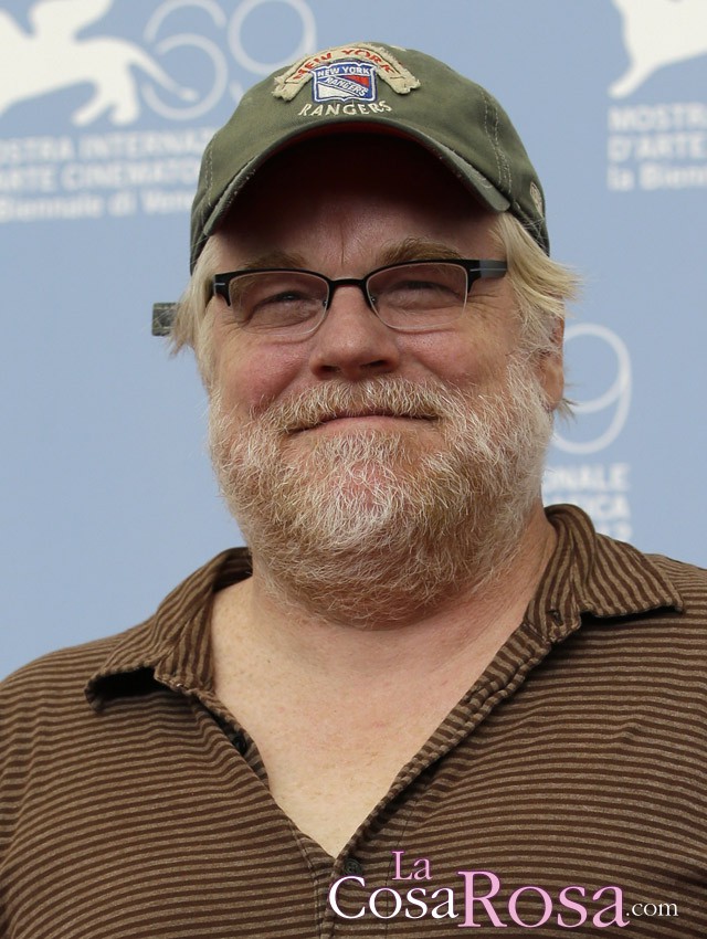 Philip Seymour Hoffman sale de un centro de desintoxicación