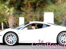 Justin Bieber investigado tras su golpear a un fotógrafo con su Ferrari