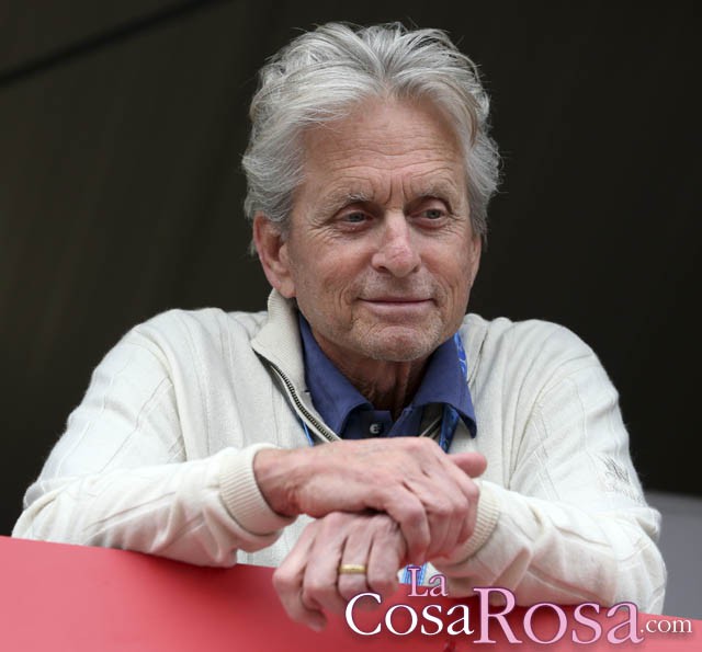 Michael Douglas habla sobre su cáncer y su hijo mayor