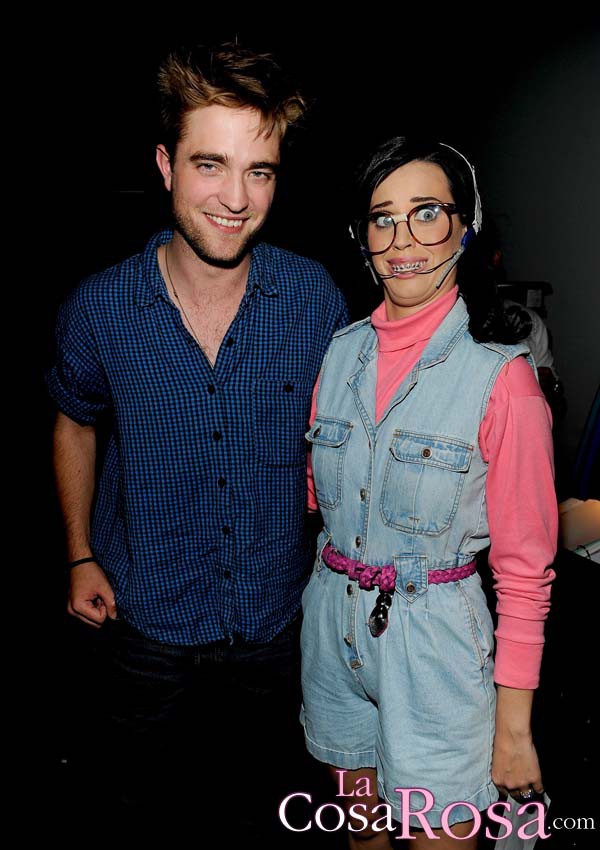 Katy Perry y Robert Pattinson, juntos en un concierto de Bjork