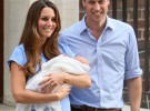 El Príncipe Guillermo y Kate Middleton presentan a su hijo