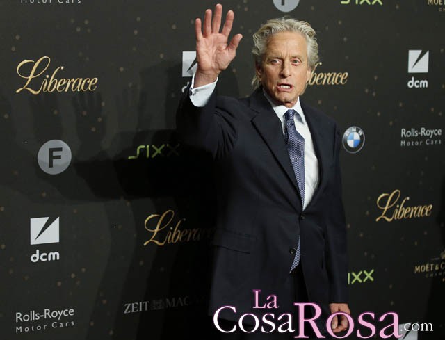 Michael Douglas niega los rumores de crisis en su matrimonio