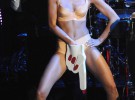 Lady Gaga sale en defensa de Miley Cyrus