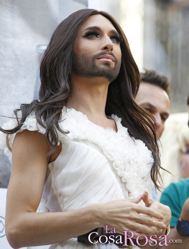 A Conchita Wurst le encantaría conocer a la reina Letizia