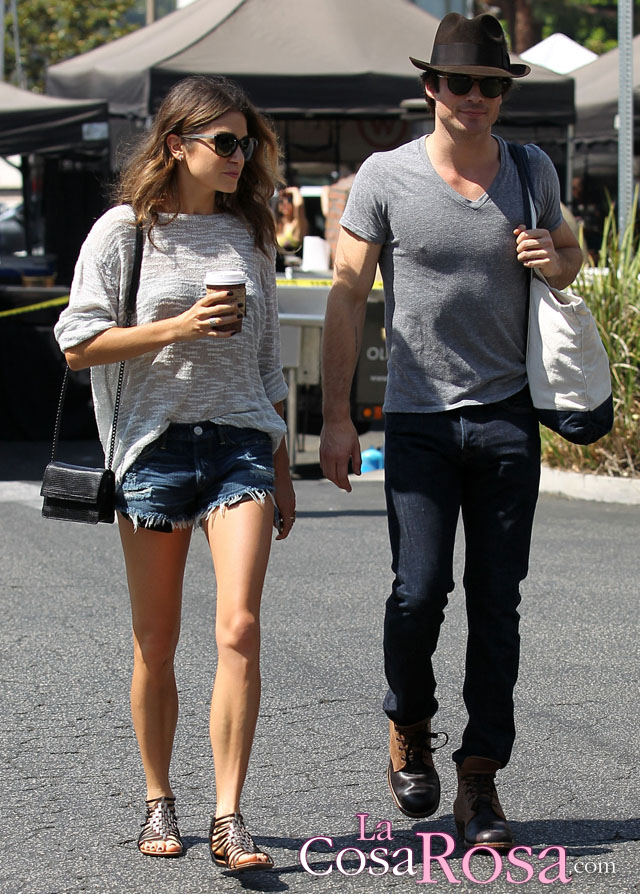 Ian Somerhalder y Nikki Reed evitan posar juntos en los premios Teen Choice 2014