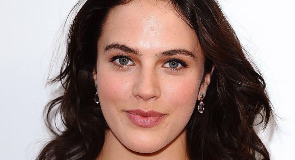 Jessica Brown Findlay, actriz en Downton Abbey, nueva víctima del hacker de material privado