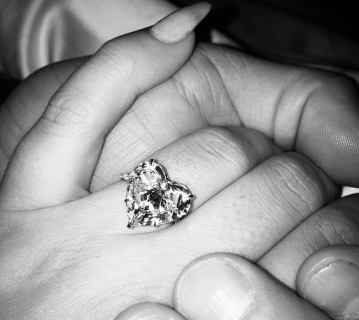 Lady Gaga y Taylor Kinney se comprometen el día de San Valentín