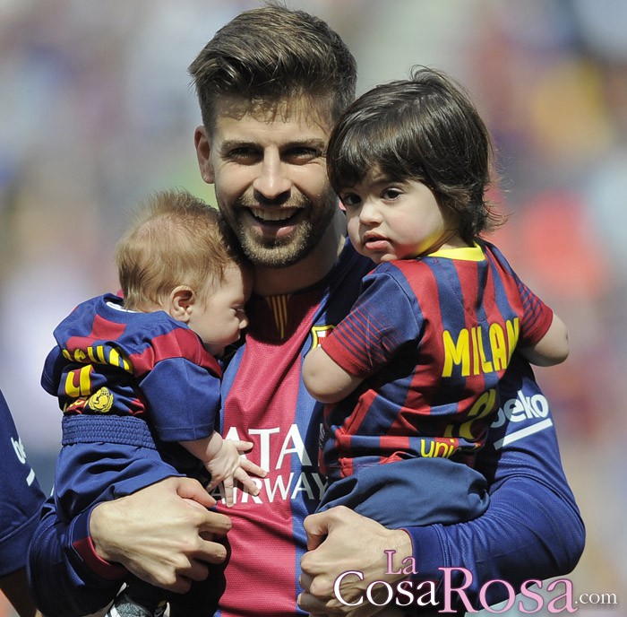 Shakira lleva a Milan y a Sasha a ver jugar a su padre, Gerard Piqué