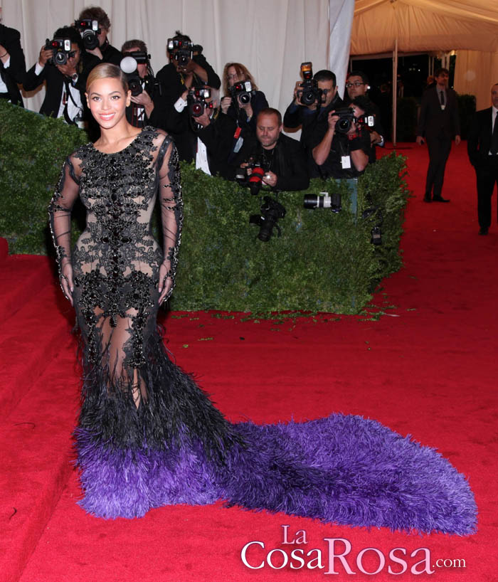 Kim Kardashian acusada de copiar a Beyoncé en la gala Met