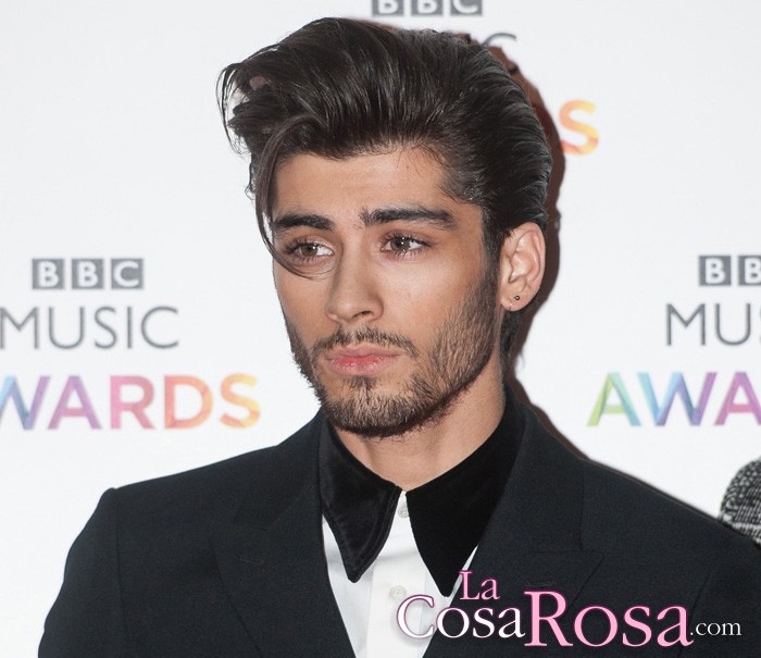 Zayn Malik borra de su cuenta de Twitter todas las referencias a One Direction