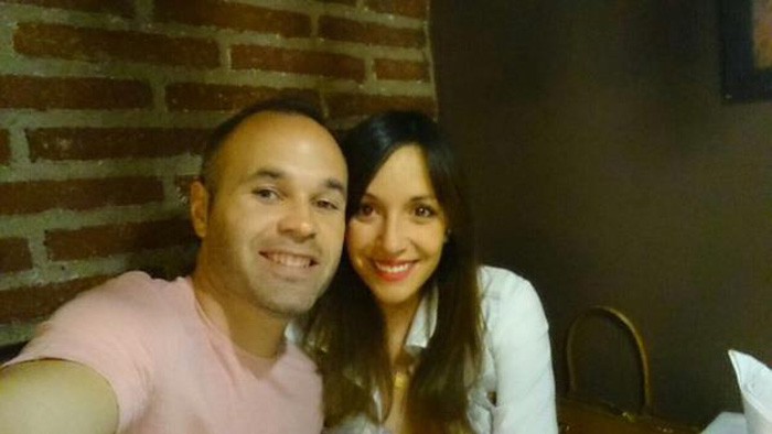 Andrés Iniesta y su esposa Anna dan la bienvenida a su segundo hijo