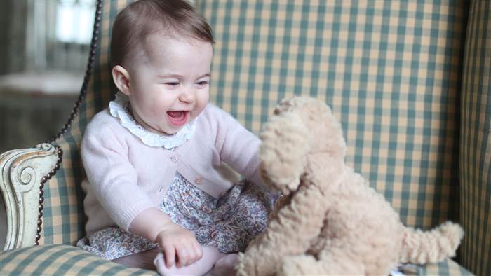 Kate Middleton comparte varias fotos de la princesa Charlotte