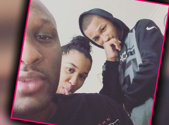 Lamar Odom, primera foto desde el hospital bromeando con sus hijos